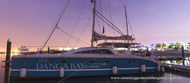 Luxury Services Apartment for Sale, Country Garden Danga Bay. For full details, please visit us at www.countrygardendangabay.com