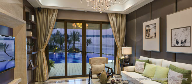 Luxury Services Apartment for Sale, Country Garden Danga Bay. For full details, please visit us at www.countrygardendangabay.com